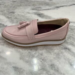 NWT Women’s FootJoy Light Pink Leather Shoe. Size 6.0